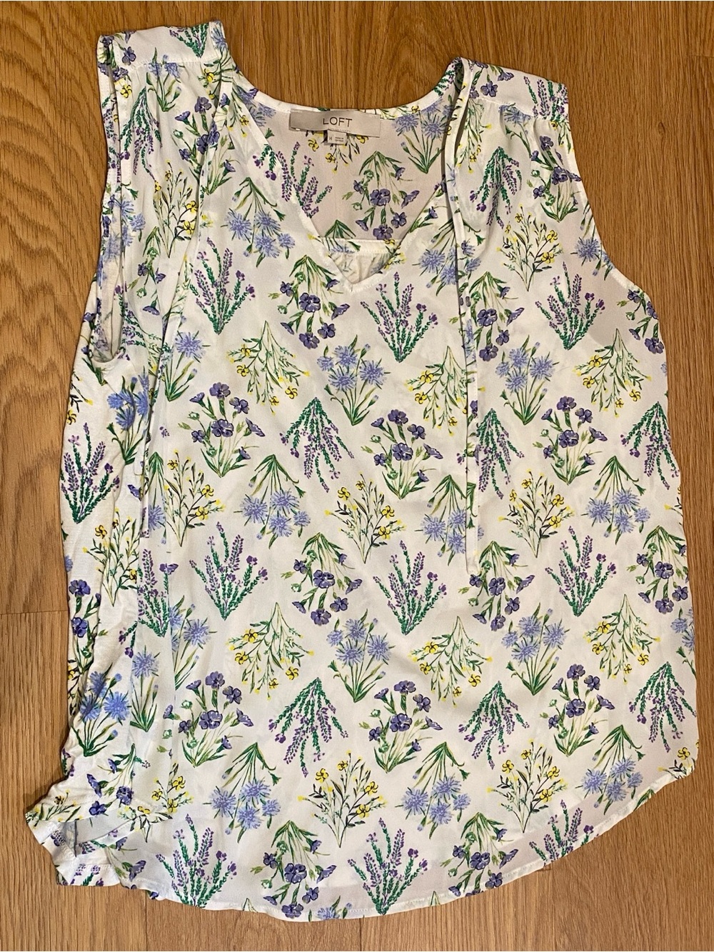LOFT White Floral V-Neck Sleeveless Top